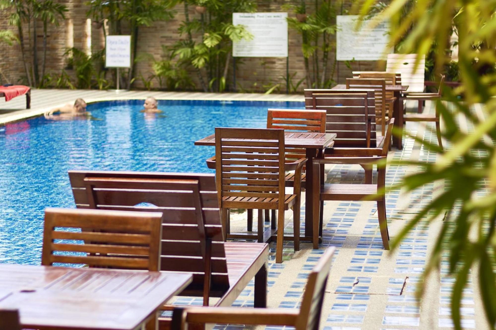 Avenue Residence By Fantasea Beach Pattaya Ruang foto
